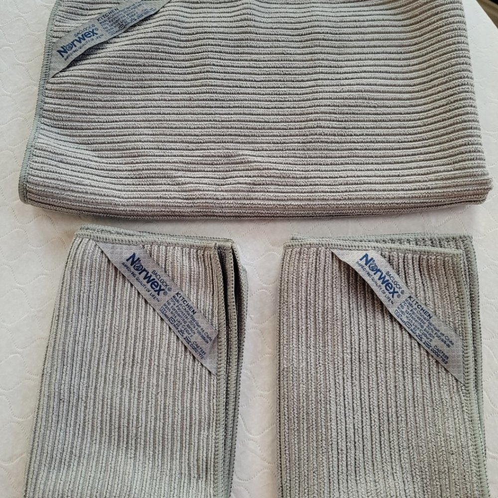 Norwex Channel Kitchen Towel & Cloth Set